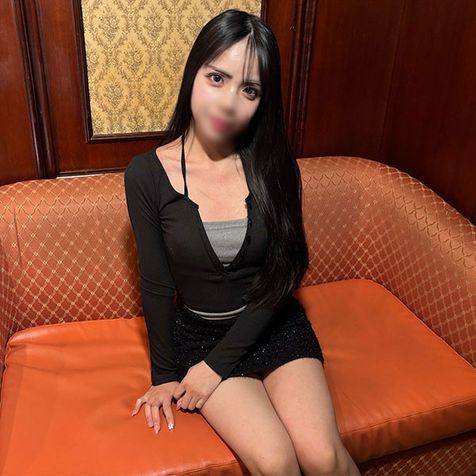 FC2PPV 4702534 [Creampie] Enjoyed a Trendy Secret Account Guy Style with an Exotic SSS-Class Lady.