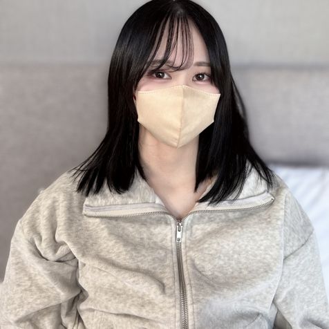 FC2PPV 4715665 The long-awaited return of a stunning beauty! [Uncensored] [Double Creampie] Reuniting with a legendary idol-faced goddess. A dream for big-butt lovers. Lots of kisses and plenty of creampies.